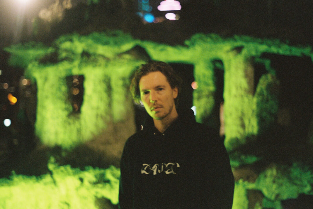 Recabel re:abel shares new relaxing single 'Flying Colours'